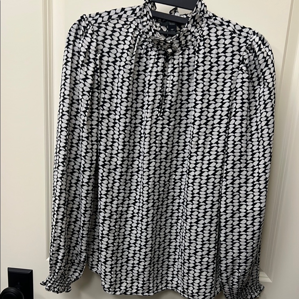 Ann Taylor Black and White Blouse